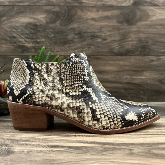 NIB Madewell Sonia Low Chelsea Western Ankle Bootie Snake Embossed Leather 7 - Picture 6 of 12
